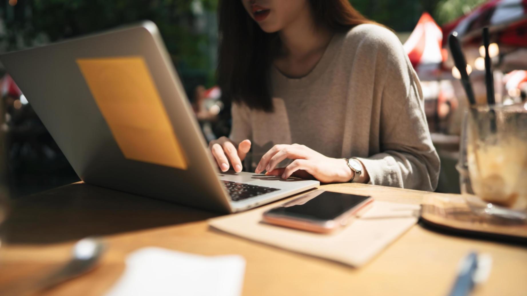 Espacio de trabajo profesional para consultoría financiera